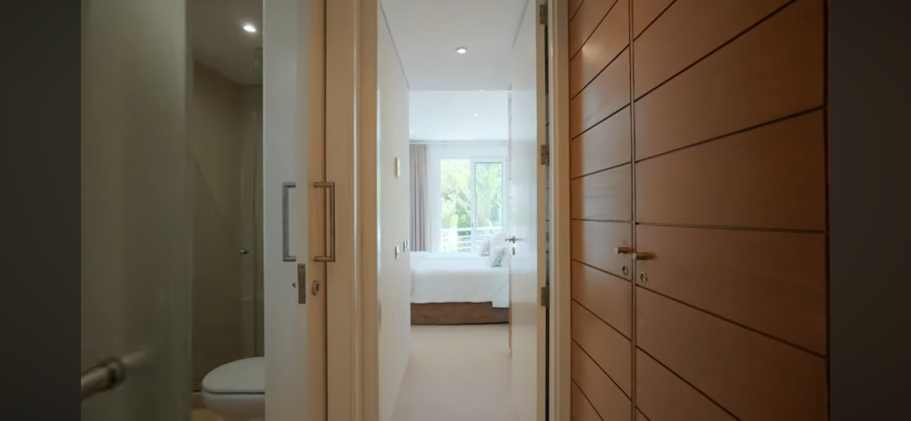 Twin Bedroom
